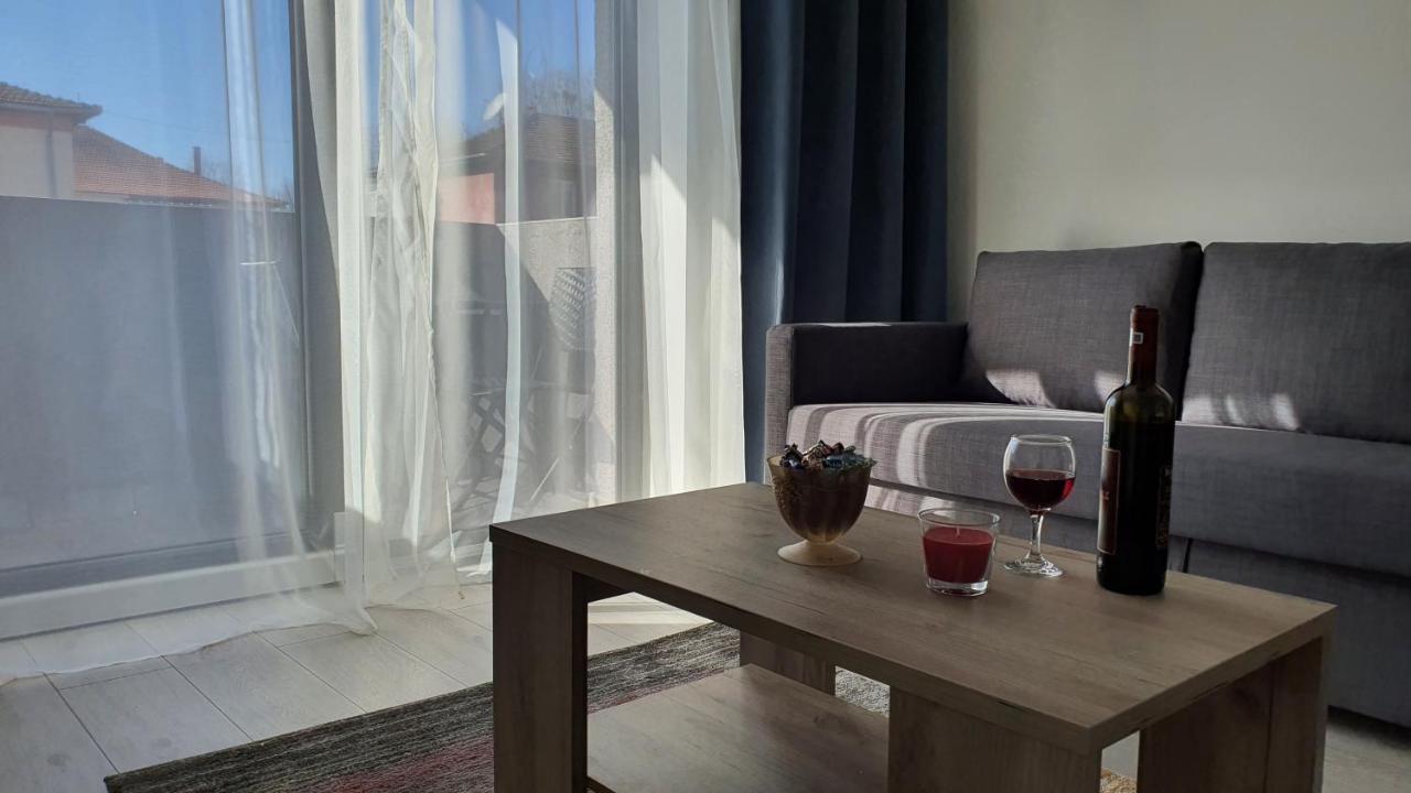 Apartament Fim Apartament Hunedoara Zewnętrze zdjęcie