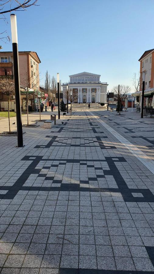 Apartament Fim Apartament Hunedoara Zewnętrze zdjęcie