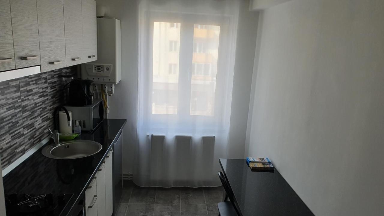 Apartament Fim Apartament Hunedoara Zewnętrze zdjęcie