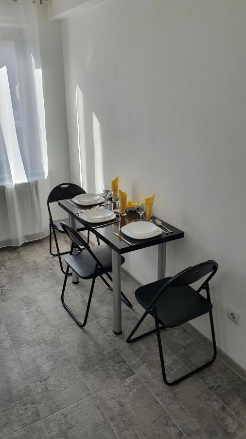 Apartament Fim Apartament Hunedoara Zewnętrze zdjęcie