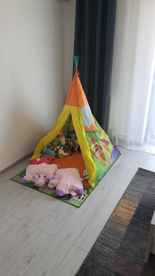 Apartament Fim Apartament Hunedoara Zewnętrze zdjęcie