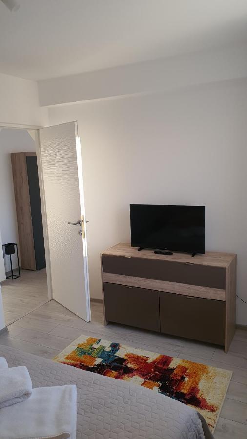 Apartament Fim Apartament Hunedoara Zewnętrze zdjęcie