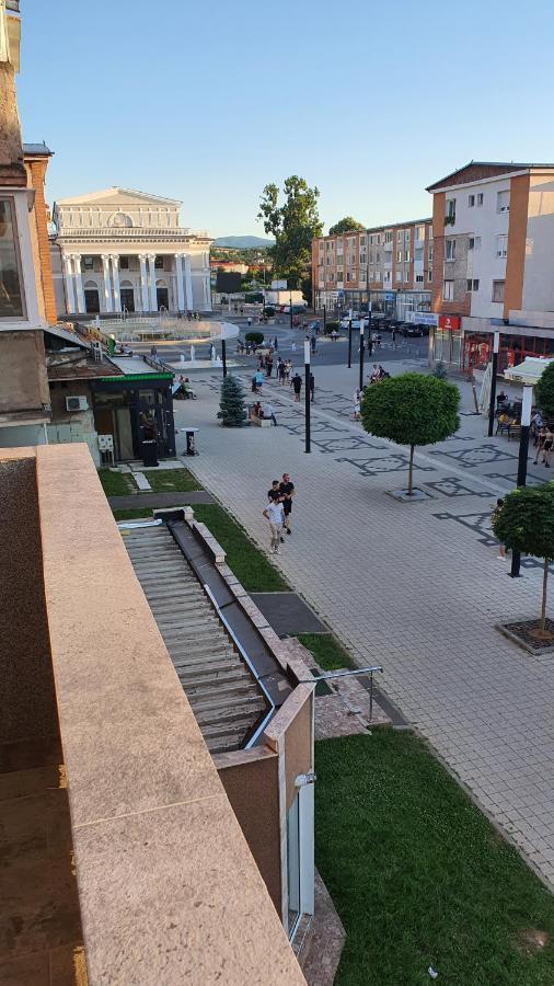 Apartament Fim Apartament Hunedoara Zewnętrze zdjęcie