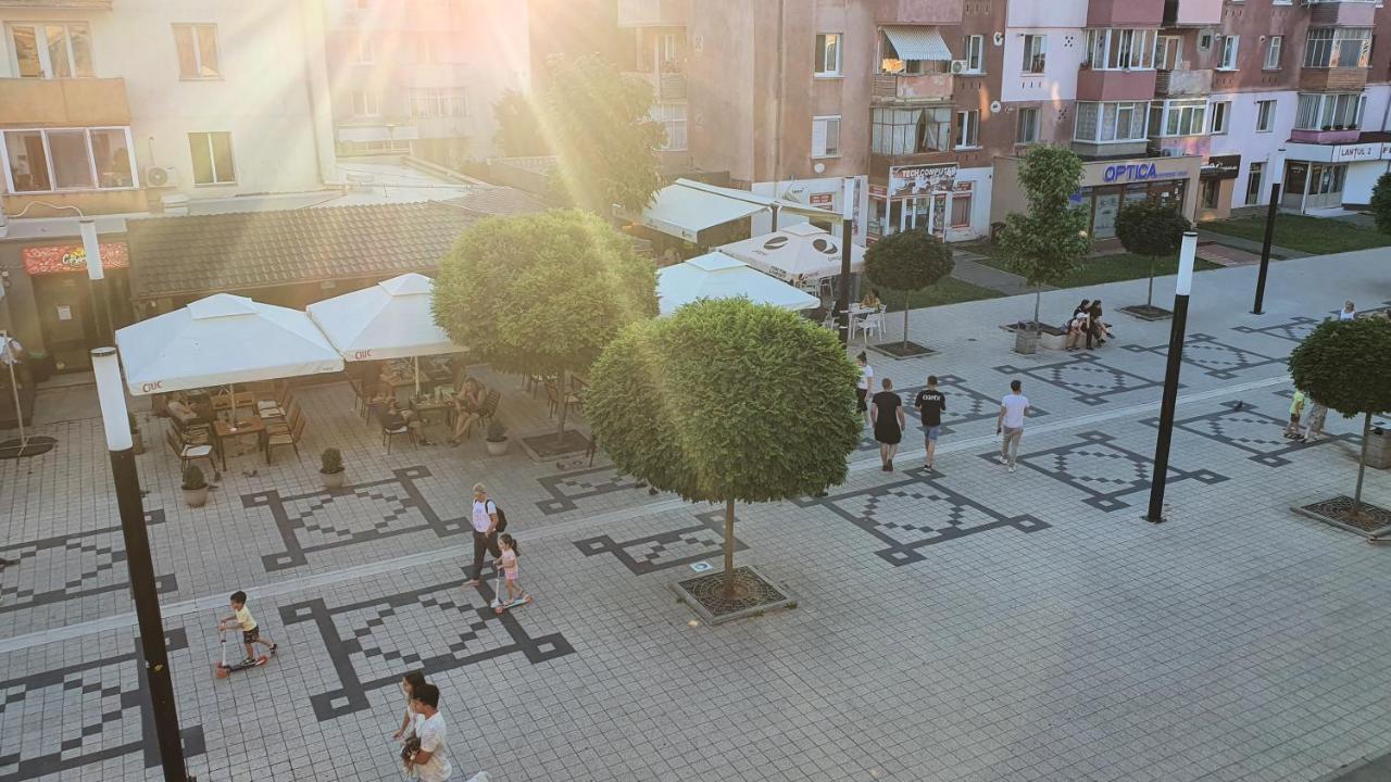 Apartament Fim Apartament Hunedoara Zewnętrze zdjęcie
